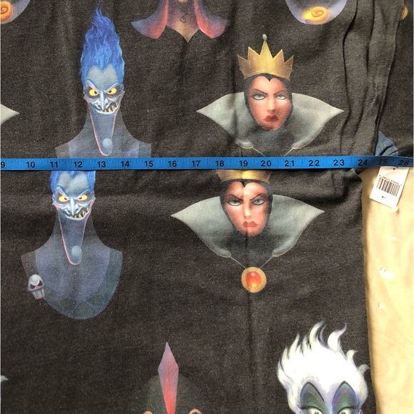 🎉SALE!!🎉 Disney Parks Up to No Good Villain Spirit Jersey Sz M - Picture 6 of 7